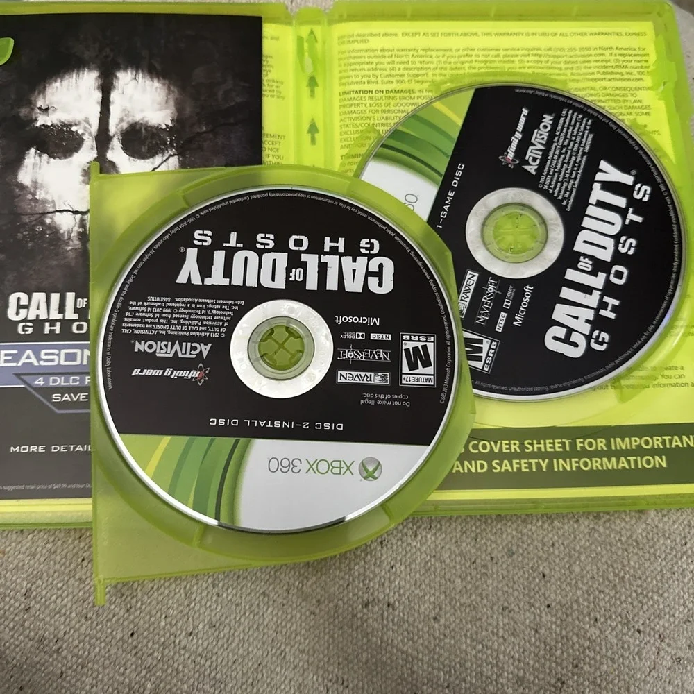 Call of Duty:‎ Ghosts - Xbox 360 2 Disc Set No Manual 2013